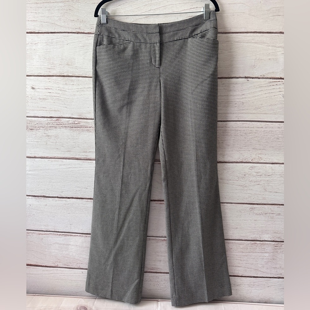 Ann Taylor LOFT Size 4
Classic Houndstooth | Original Fit |Office| Casual